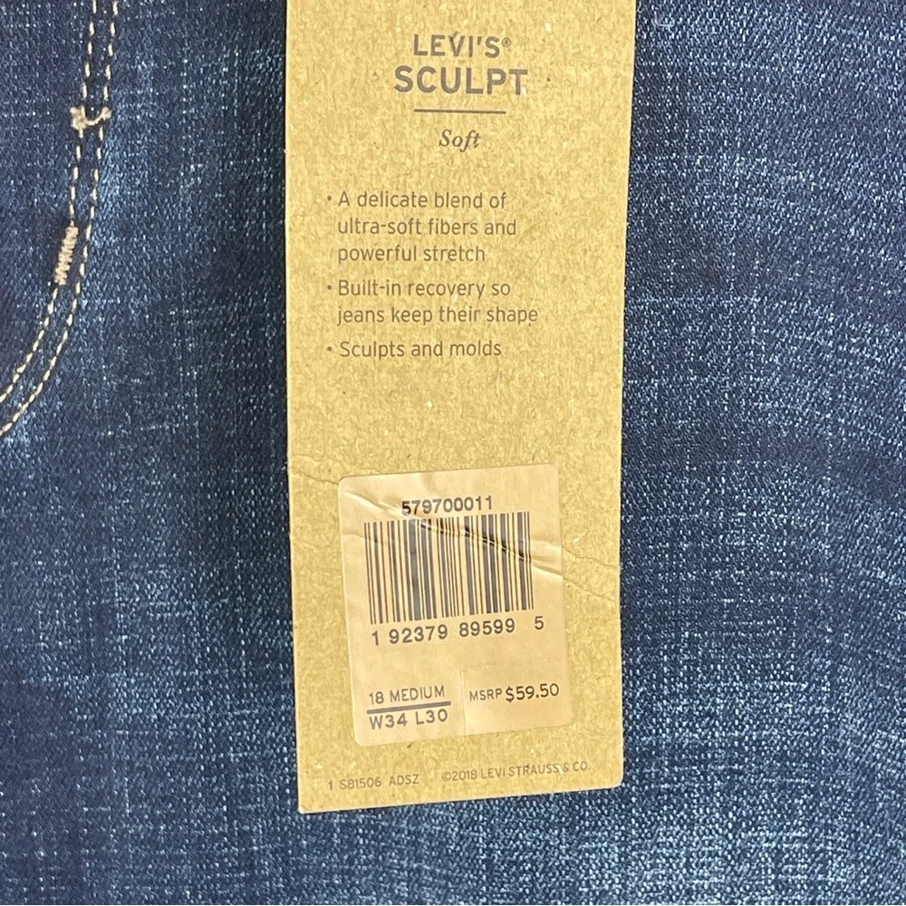 NWT Levi’s Sculpt Curvy Bootcut Mid Rise Stretch Jeans Women’s 18 Medium W34 L30